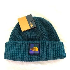 NWT! The North Face beanie.